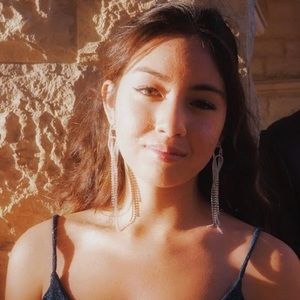 Meet your Posher, Keikilani